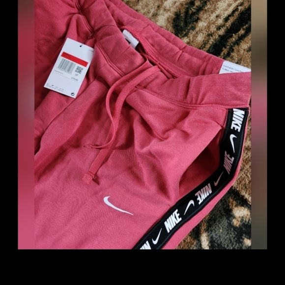 Women's Nike sweatpants only - Picture 8 of 10